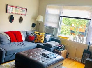 8557 Niles Center Rd APT 5, Skokie, IL 60077