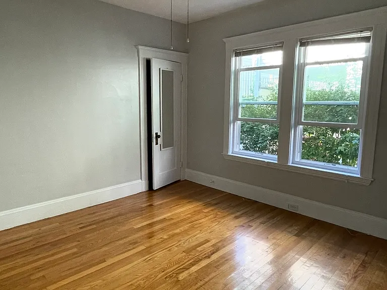 38 George St #1 — Photo 5