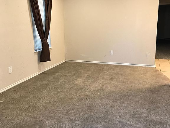 Entryway & Living Room