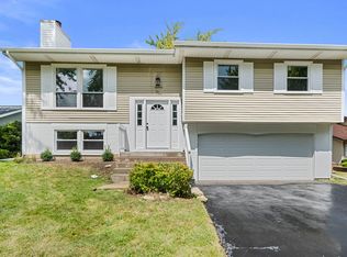 76 Abbeywood Dr, Romeoville, IL 60446