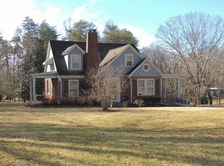 209 W Mountain St, Rutherfordton, NC 28139