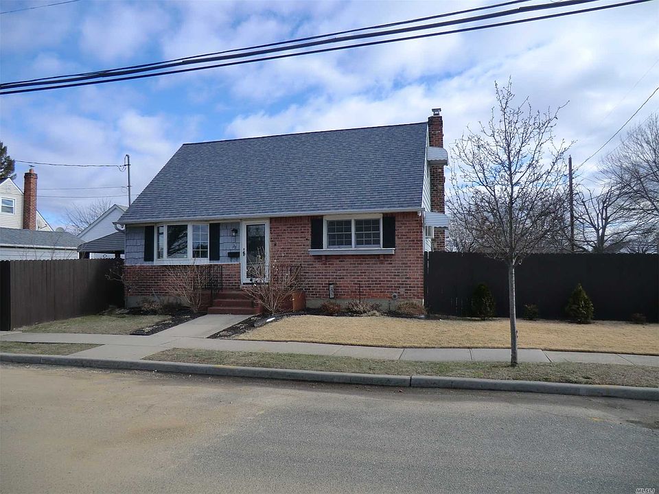 1st image of 29 Cedar St