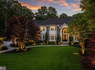 209 Forest Woods Dr, Mullica Hill, NJ 08062