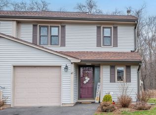 47 Sawmill Xing #47, Wethersfield, CT 06109