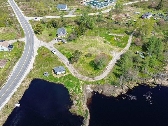 2nd image of 6, 11, 20 Skinner Corner