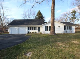 3342 E Leafdale Ave, Decatur, IL 62521