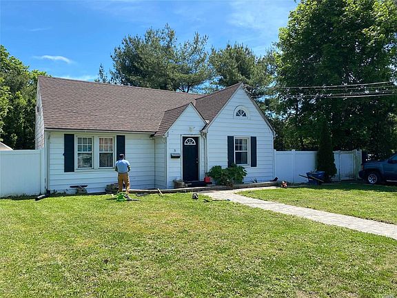 2nd image of 3 Lukens Ave