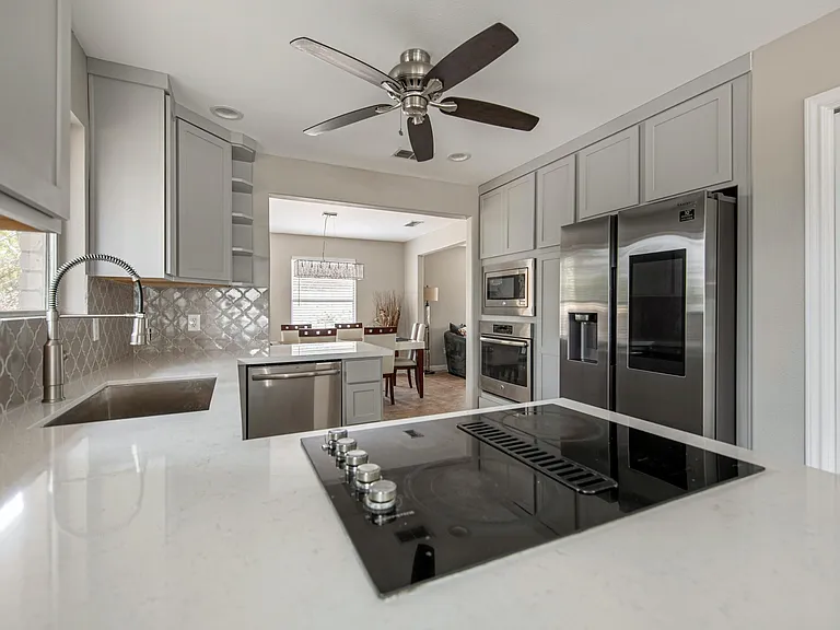 610 Butterfly Rdg — Photo 15