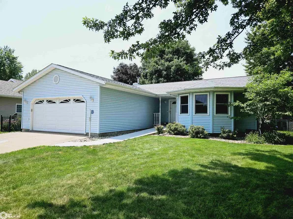 809 Melville Ave, West Burlington, IA 52655