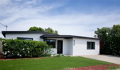 820 Iris Ave Photo 1
