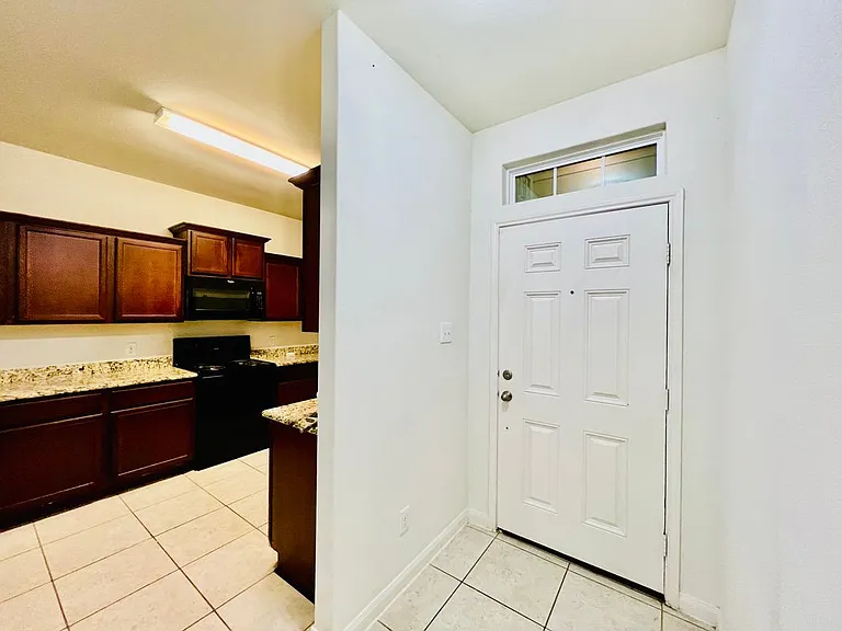 6233 White Jade Dr — Photo 3