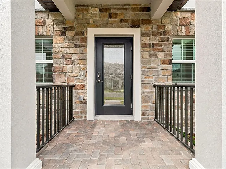 10822 Ichetucknee Way — Photo 4