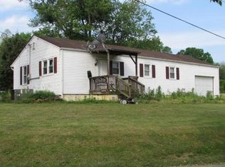 Vickey St, Greeneville, TN 37743