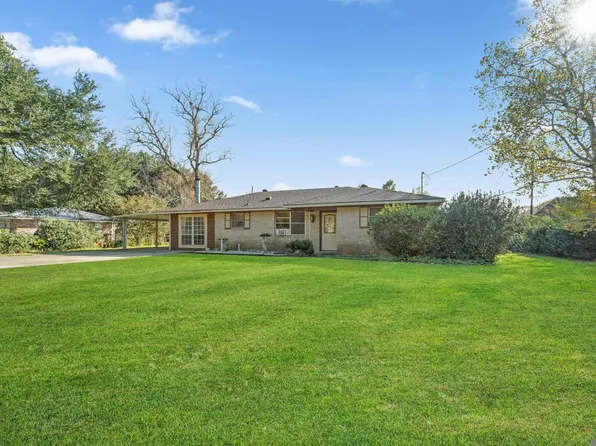 3952 Chestnut St, Zachary, LA 70791