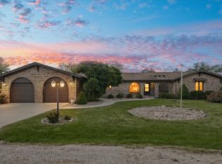 3 Bridle Ln, Pesotum, IL 61863