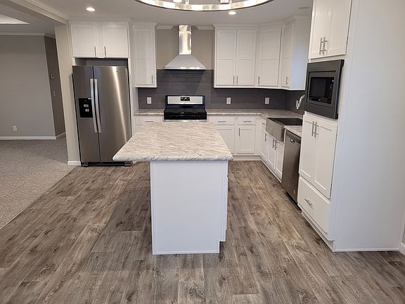 5th image of 1133 Yeomans St #197