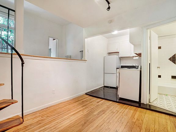 4th image of 22 W 83rd St #2BB