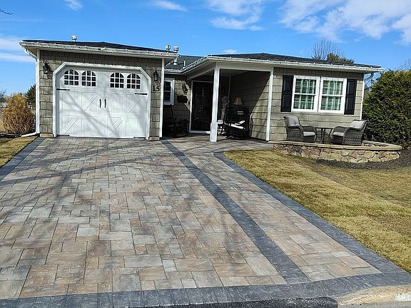 Front of Home - no neighbors