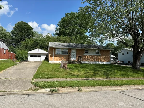 1856 Bordeaux Dr, Fairborn, OH 45324