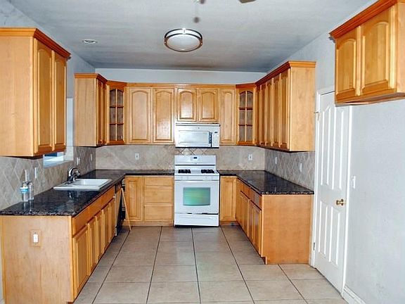2nd image of 153 S 19th St