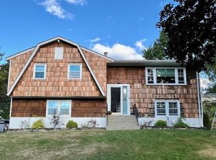 61 Southern Ln, Warwick, NY 10990