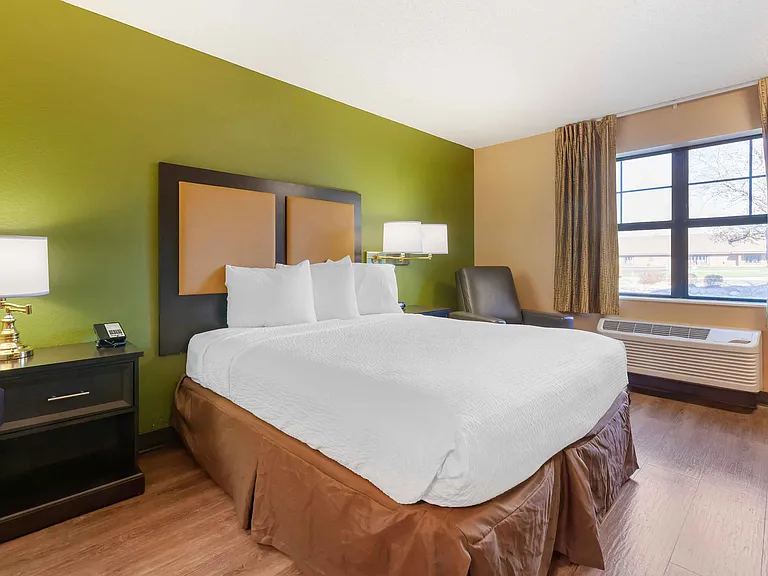 Studio Suite - 1 Queen Bed