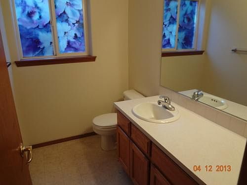 5th image of 3456 SE Harvey St