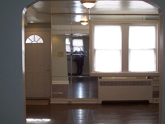 Living Room - view 3