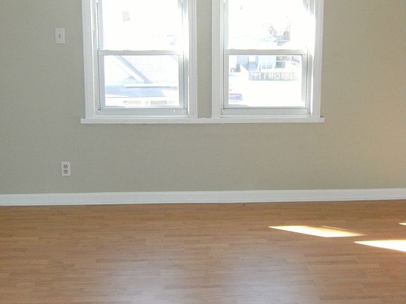 The Huge Third Floor Retreat 