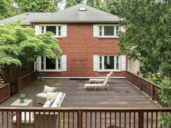 5th image of 1 Fuller Hollow Rd