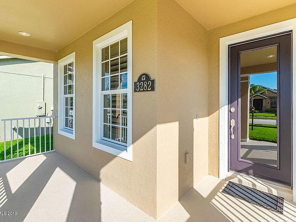 4th image of 3282 Candia Dr