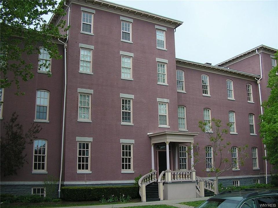 1st image of 125 Edward St APT 2A