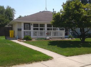 821 E Woodside Dr, Griffith, IN