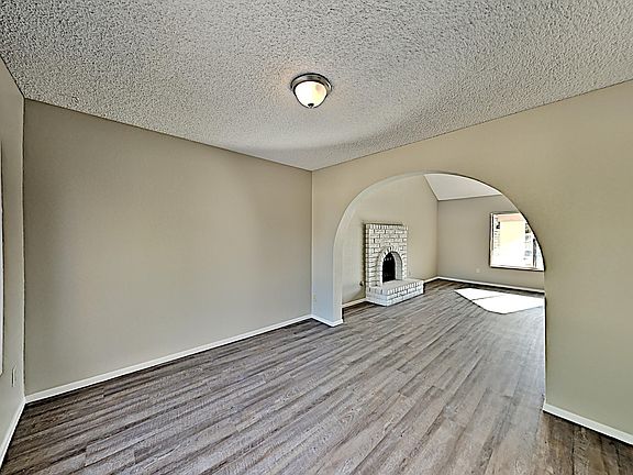 3rd image of 1638 E Northshore Dr