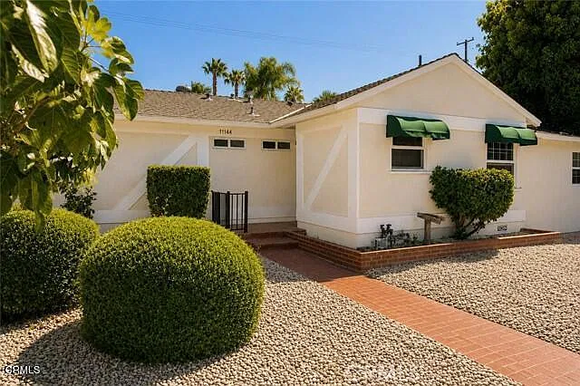 1 bed, 1.0 bath, 400 sqft, $1,500 — Photo 1