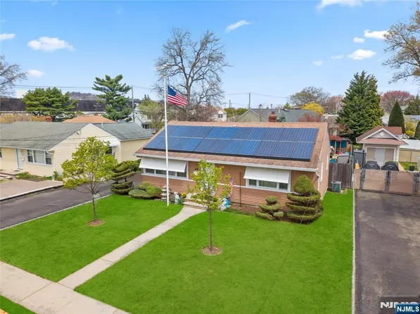 44 Scott Ter, Clifton, NJ 07013