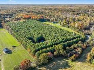 45924 County Road 665 Vl, Paw Paw, MI 49079