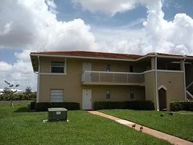 1st image of 10131 Twin Lakes Dr