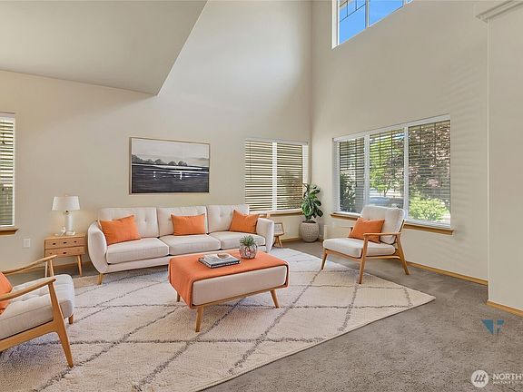 5th image of 15410 87th Avenue E