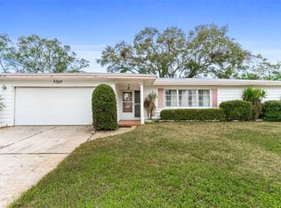 2248 Saint Charles Dr, Clearwater, FL 33764