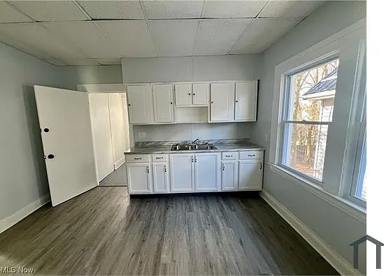 2 bed, $1,400 — Photo 2