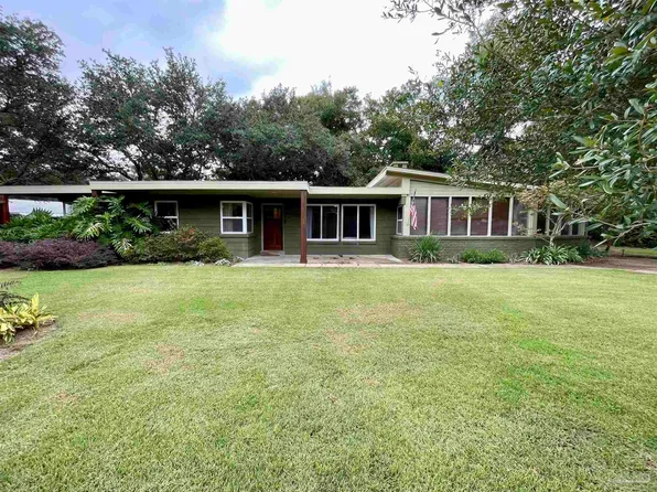 29 Highpoint Dr, Gulf Breeze, FL 32561