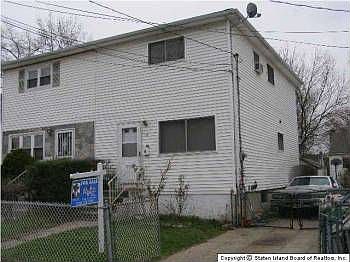 1st image of 16 Downey Pl