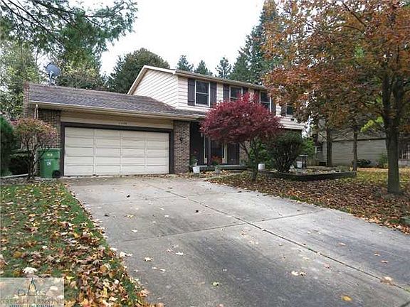 3rd image of 2089 Ashland Ave