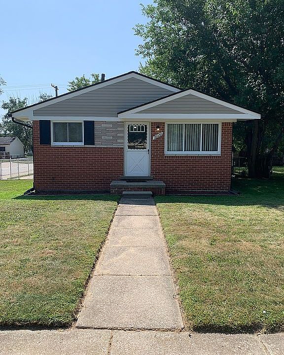 1st image of 20258 Stafford St