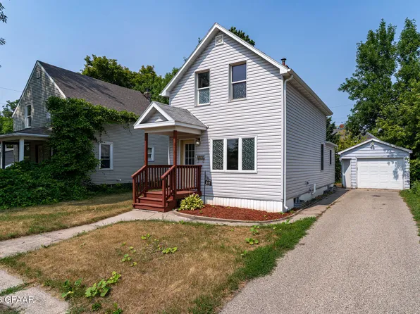 317 Hurlbut St, Crookston, MN 56716