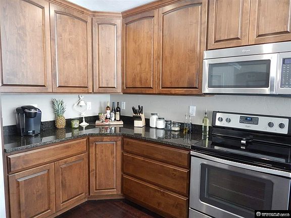 5th image of 964 Eagle Dr