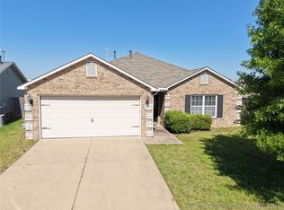504 S Seminole St, Skiatook, OK 74070