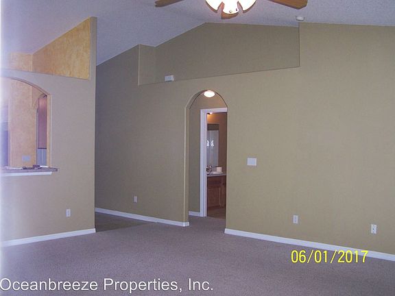 2nd image of 2610 Queen Palm Dr