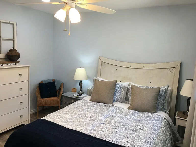 378 Hilltop Dr — Photo 18